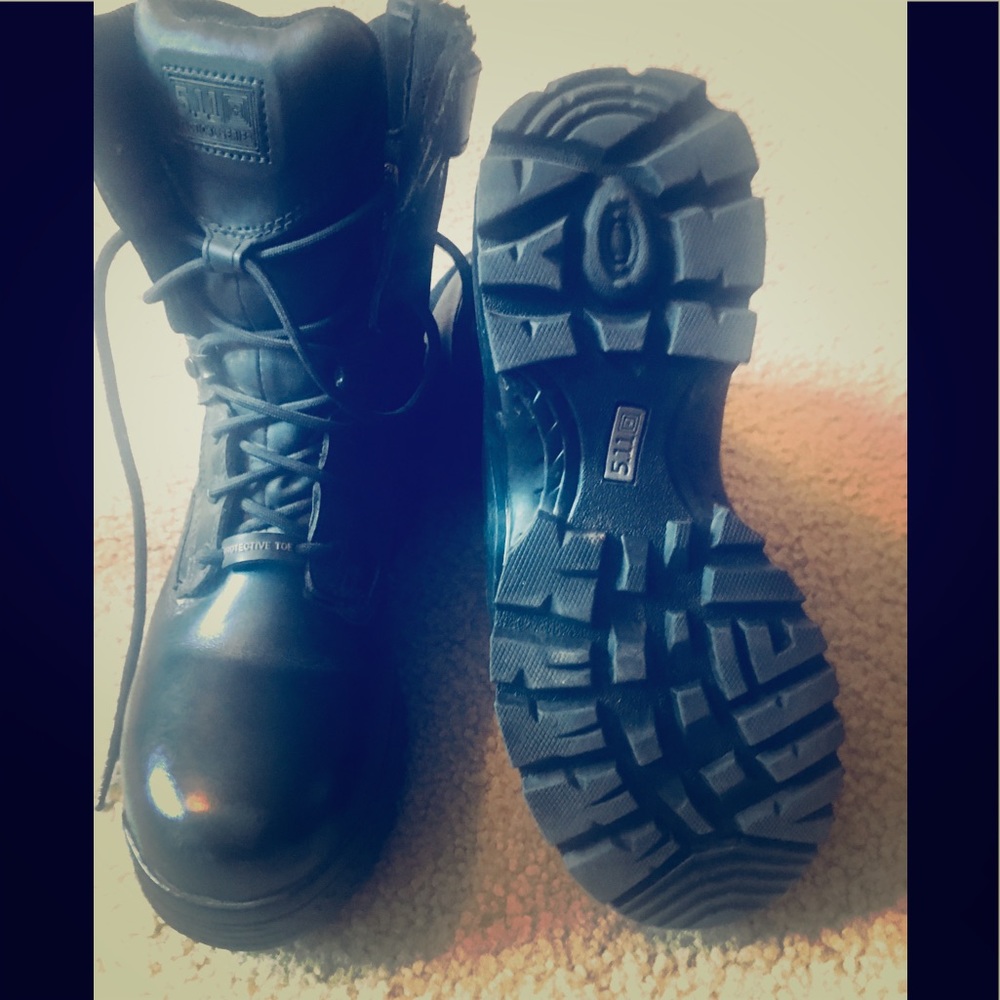 Woman’s size 8 “511” brand tactical boots